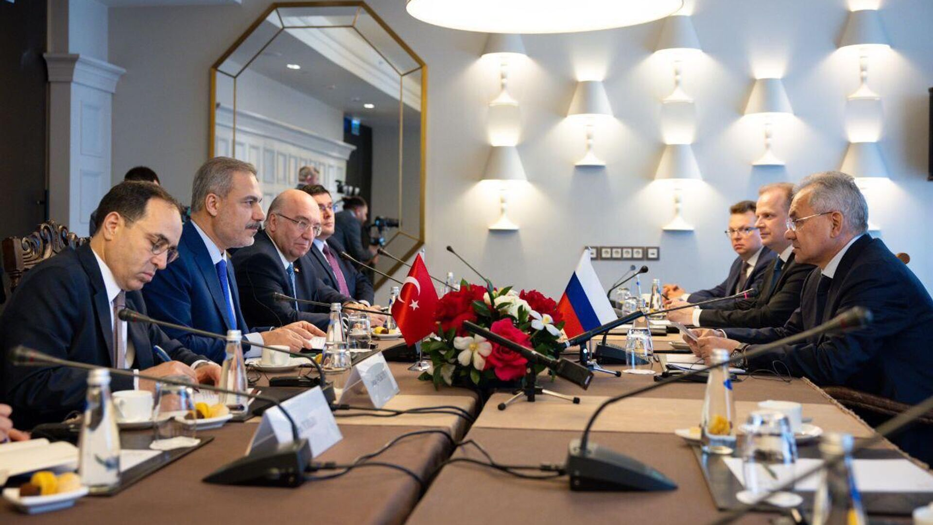 Шойгу предложил Турции провести двусторонние консультации по безопасности
