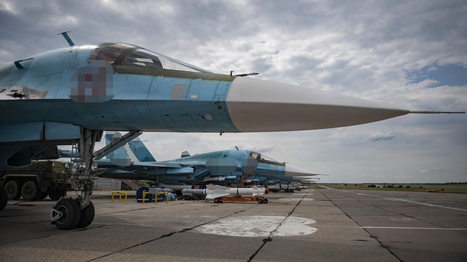 НАТО использует ИИ для подсчета российских самолетов, пишут СМИ