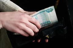 Россиянам назвали подлежащие увеличению в связи с повышения МРОТ выплаты