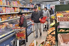 Производители продуктов обвинили в подорожании товаров торговые сети