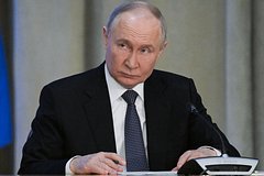 Путин попросил Медведева зайти к нему после коллегии Генпрокуратуры