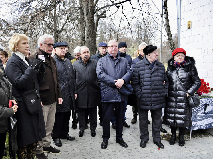 В юбилей Валентина Иванова в Москве открыли его мемориальную доску