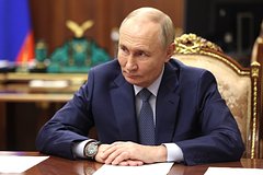 Путин поздравил с праздником сотрудников МВД России