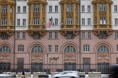 Демонтаж Z-инсталляций у посольства США в Москве объяснили